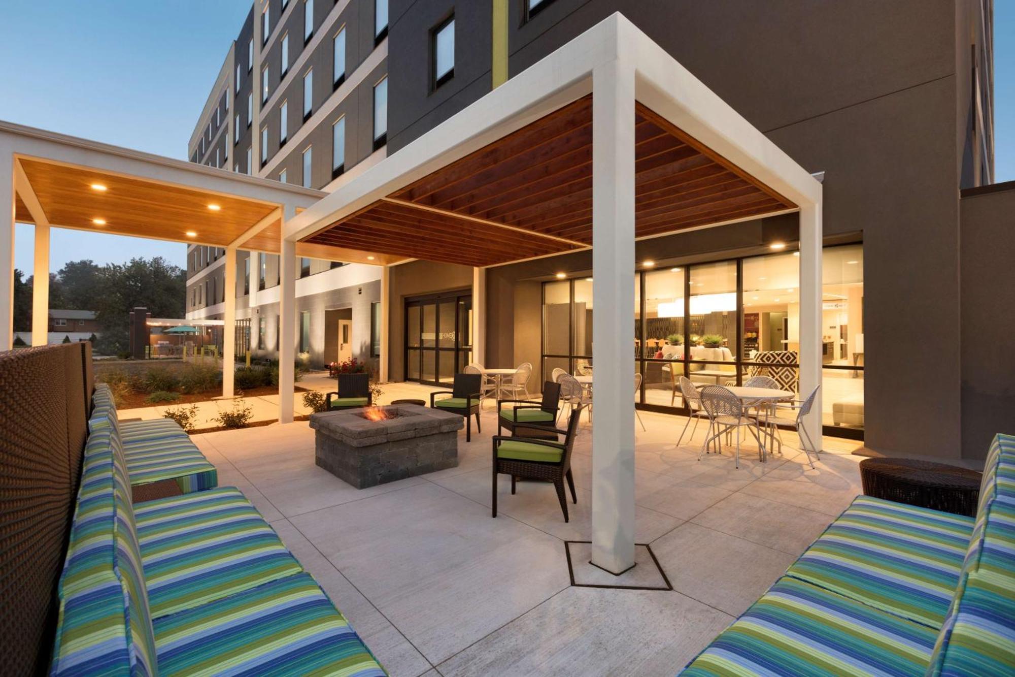 Home2 Suites By Hilton Hasbrouck Heights Exteriör bild